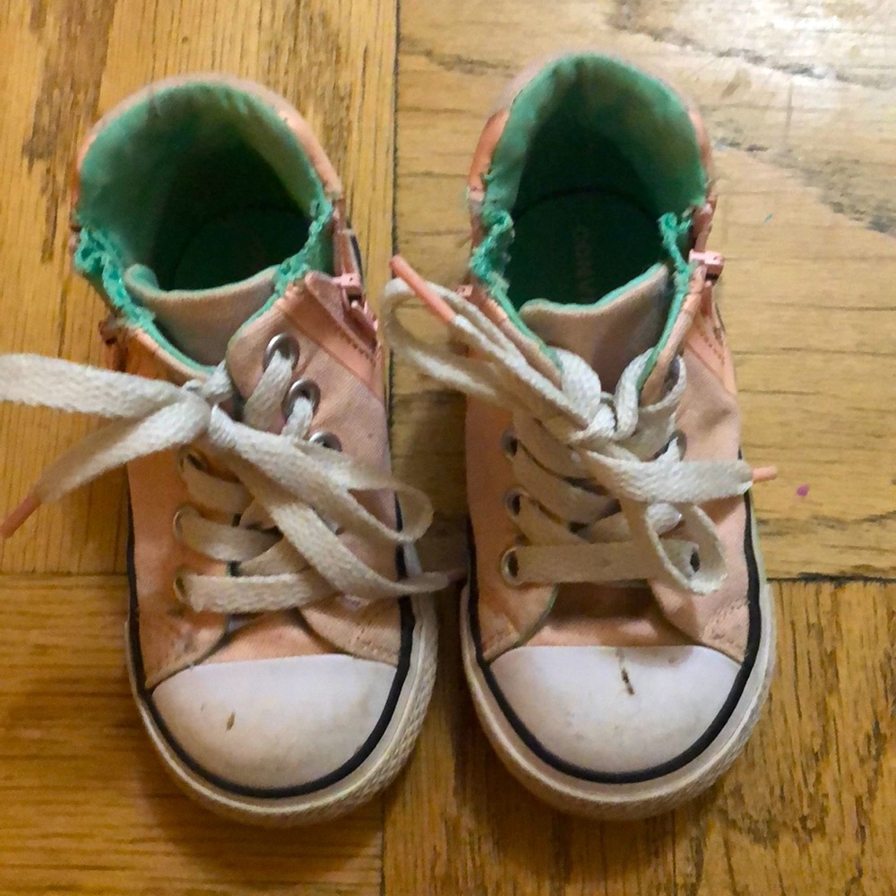 Pink converse for toddler